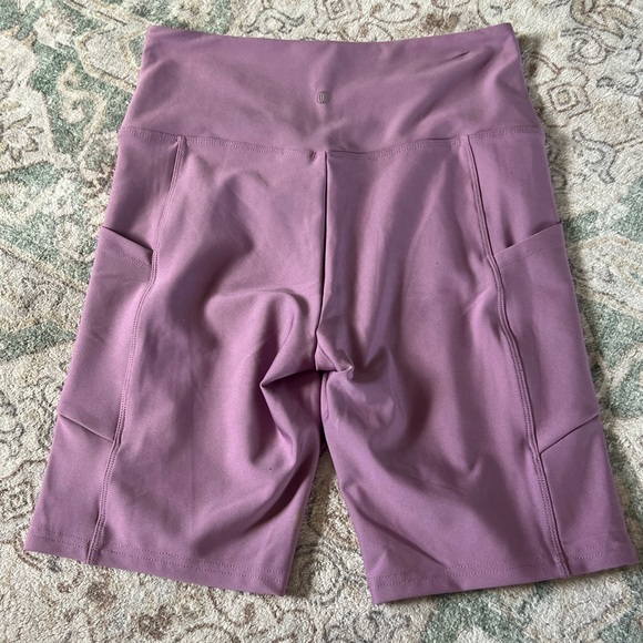 Balance collection shorts size Large - Picture 4 of 6